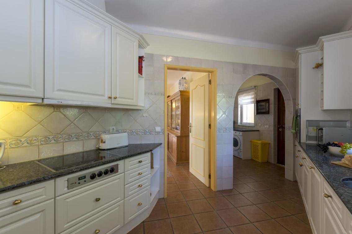 Villa With Beautiful See Views & Spacious Garden Ferragudo  Zewnętrze zdjęcie