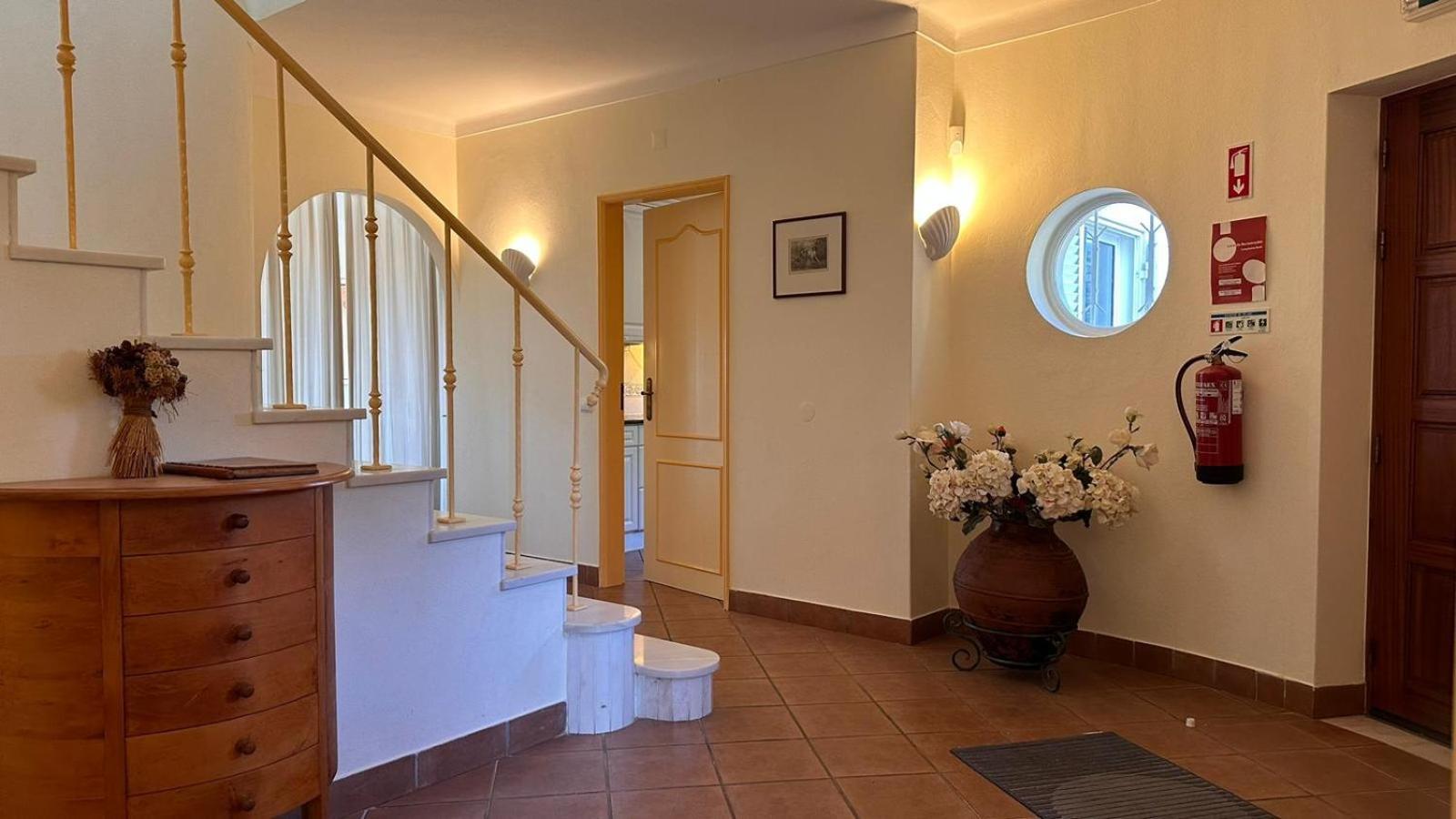 Villa With Beautiful See Views & Spacious Garden Ferragudo  Zewnętrze zdjęcie